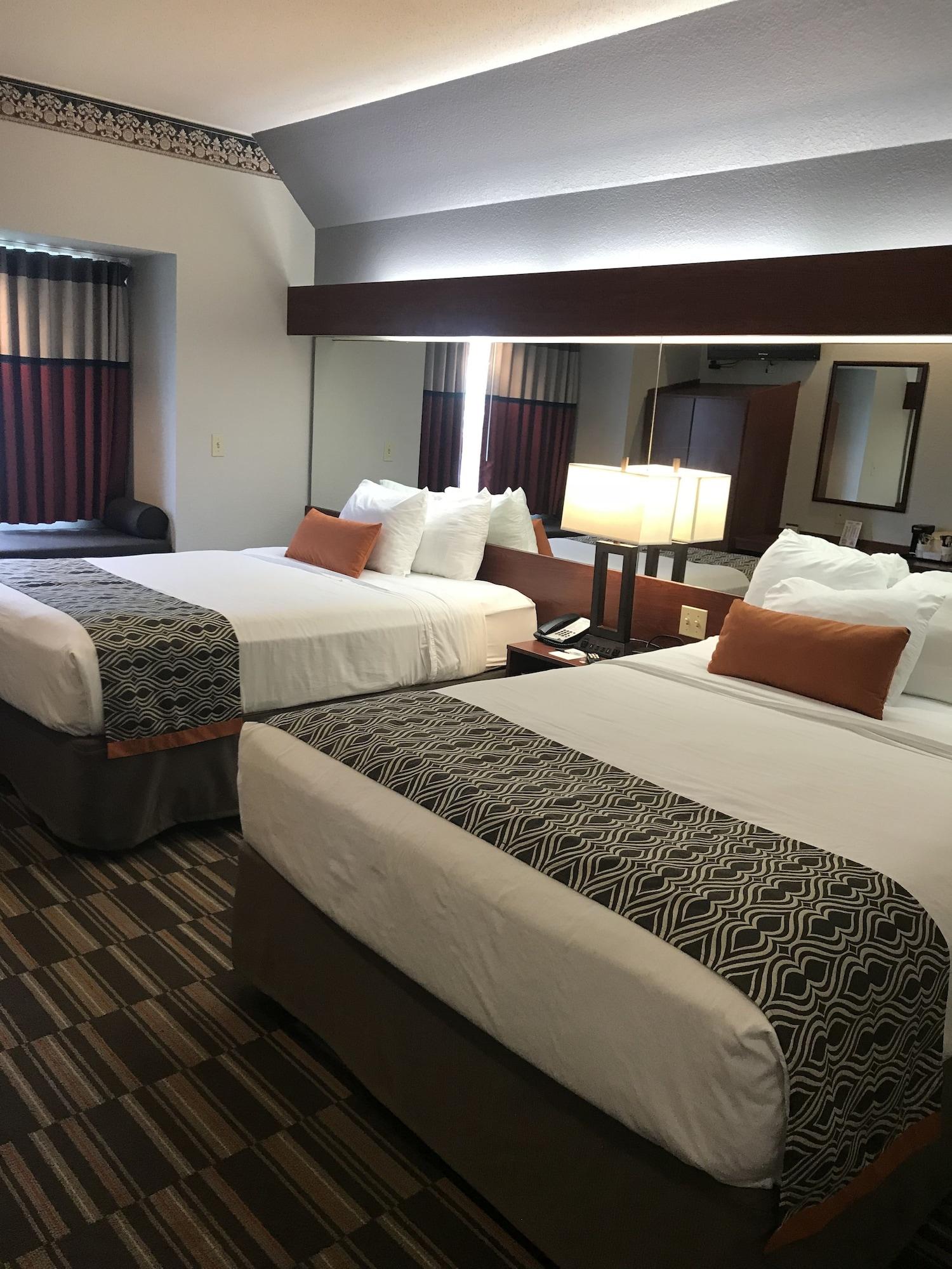 Microtel Inn & Suites Urbandale Ngoại thất bức ảnh