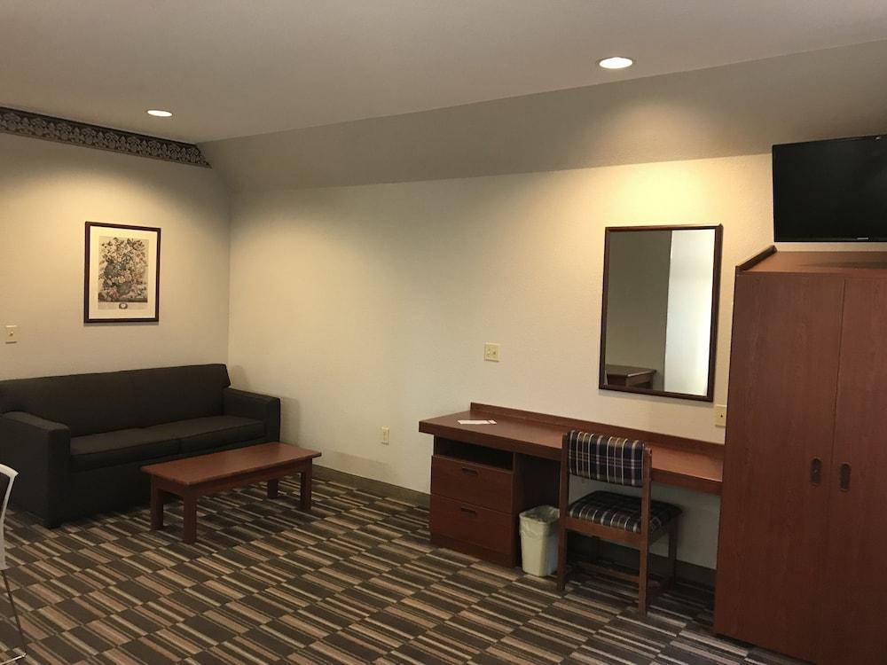 Microtel Inn & Suites Urbandale Ngoại thất bức ảnh