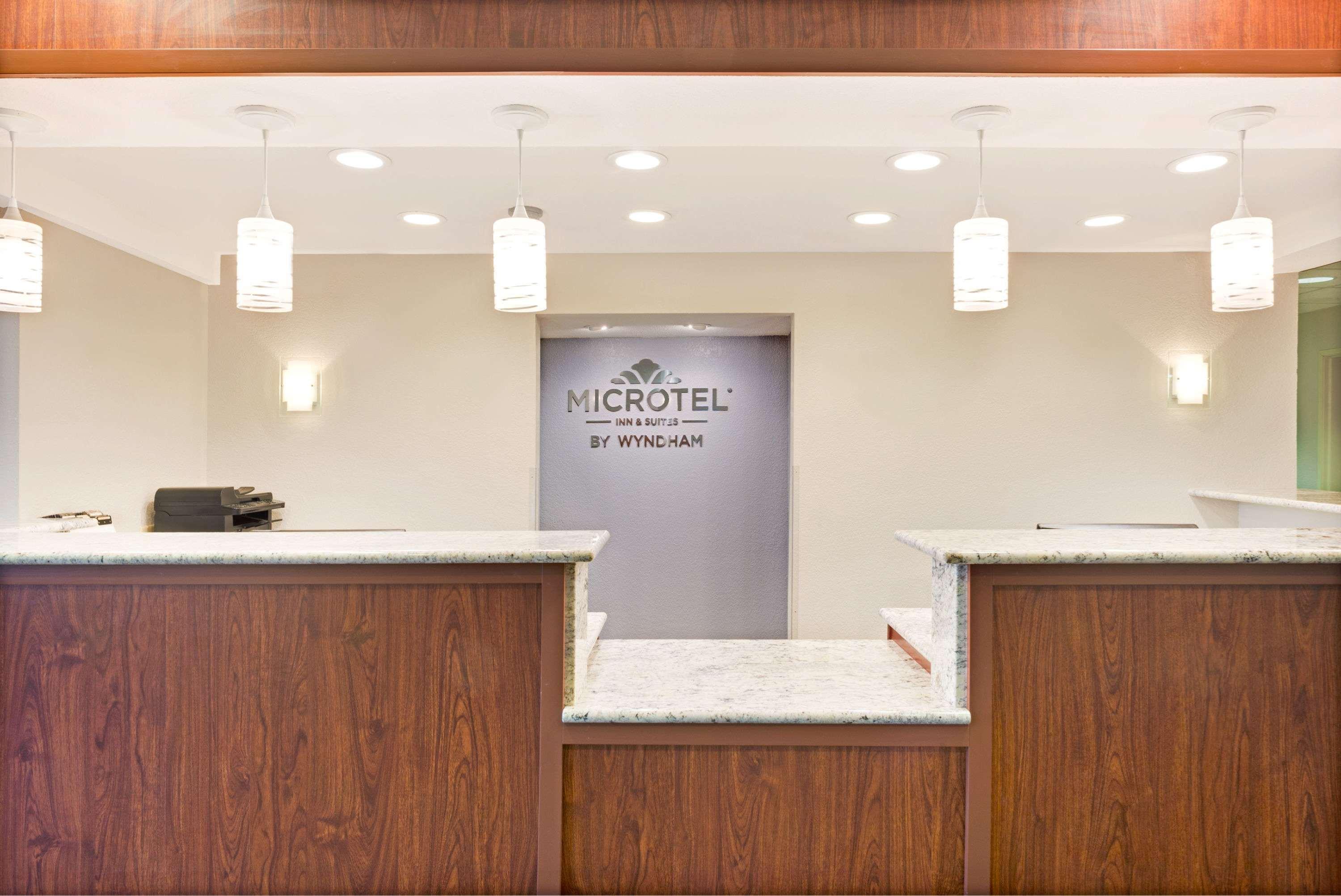 Microtel Inn & Suites Urbandale Ngoại thất bức ảnh