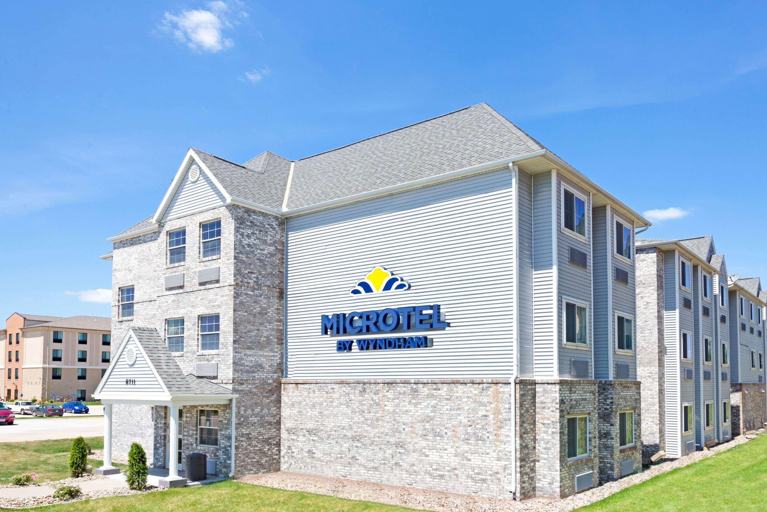Microtel Inn & Suites Urbandale Ngoại thất bức ảnh